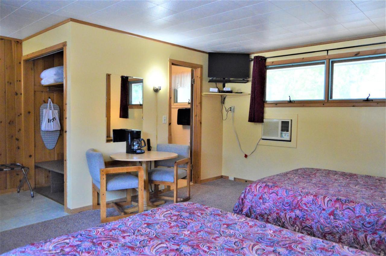 Baileys Sunset Motel เบลีย์ส ฮาร์เบอร์ ภายนอก รูปภาพ