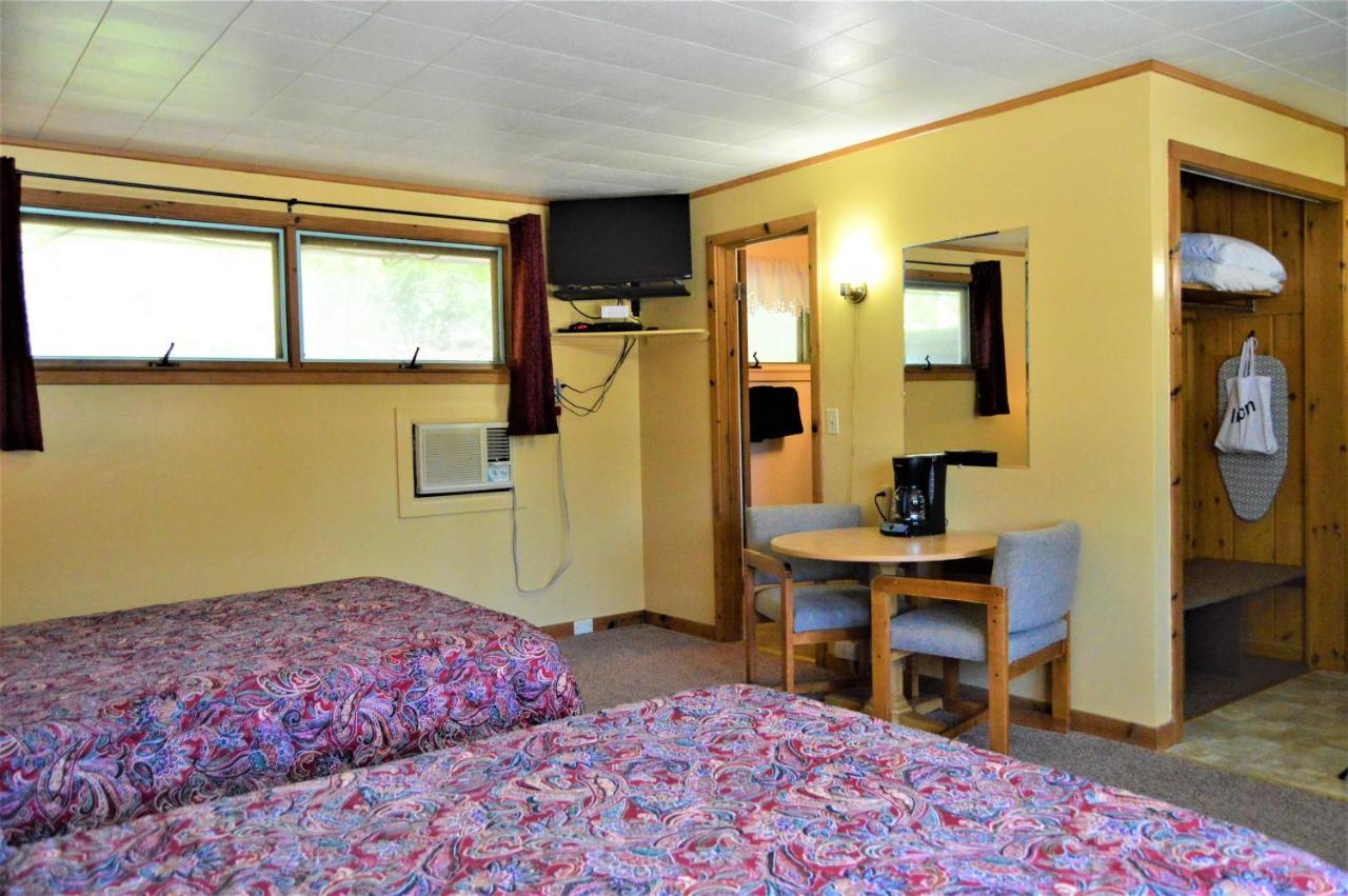 Baileys Sunset Motel เบลีย์ส ฮาร์เบอร์ ภายนอก รูปภาพ